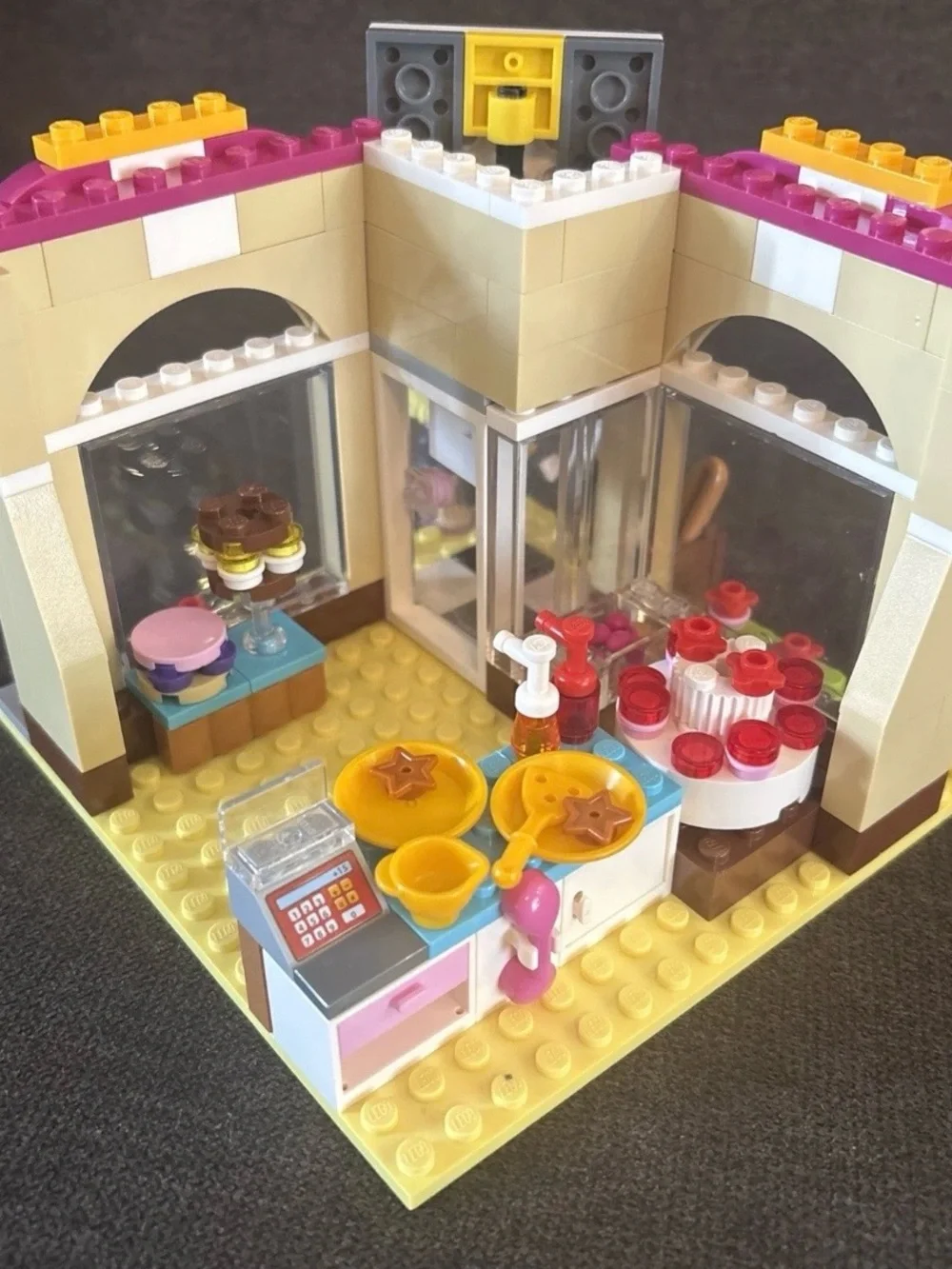 Lego Friends Downtown Bakery 41006 99% Complete Set with instructions